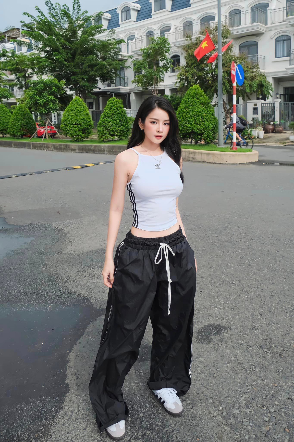 Tên tuổi của cô phủ sóng khi tham gia chương trình The Remix 2017. Ảnh: FBNV