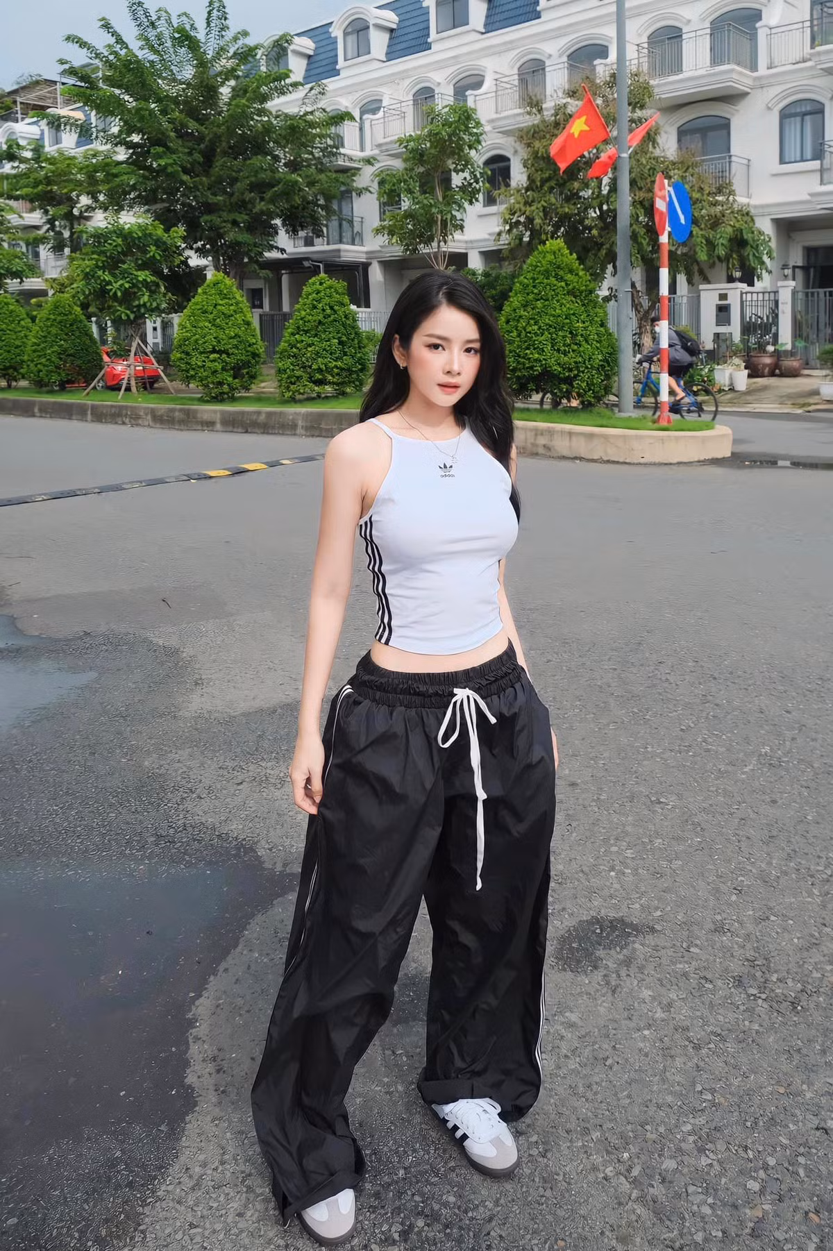 Tên tuổi của cô phủ sóng khi tham gia chương trình The Remix 2017. Ảnh: FBNV