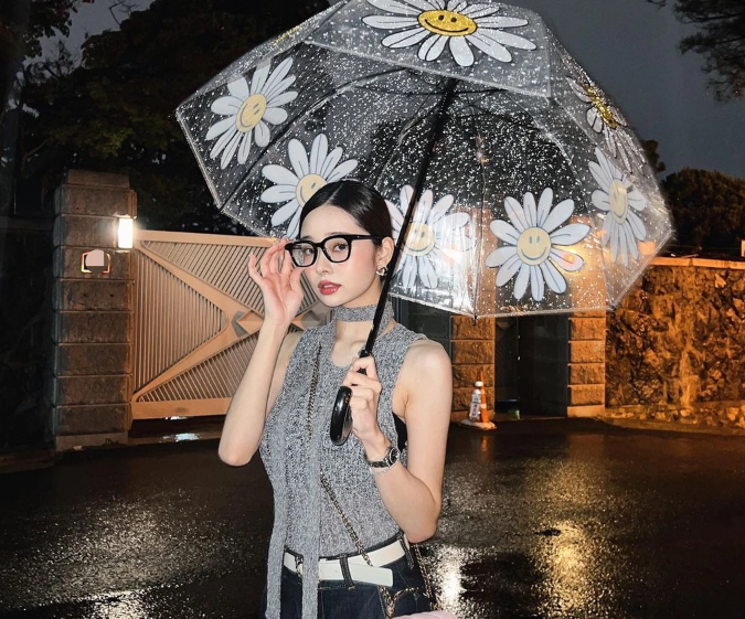 Bài đăng của Song Ji A luôn có hàng trăm nghìn, hàng triệu lượt tương tác. Cô nàng lại xây dựng hình ảnh sang trọng, hiện đại như xưa.