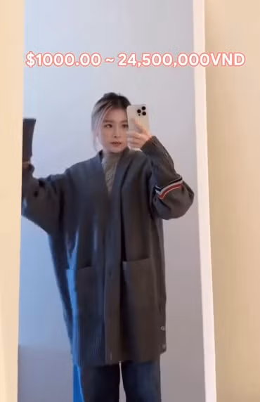 Các món đồ được Chao mua về đều là hàng hiệu đắt đỏ nên dù đã được sale, chúng vẫn có giá bán rất cao.