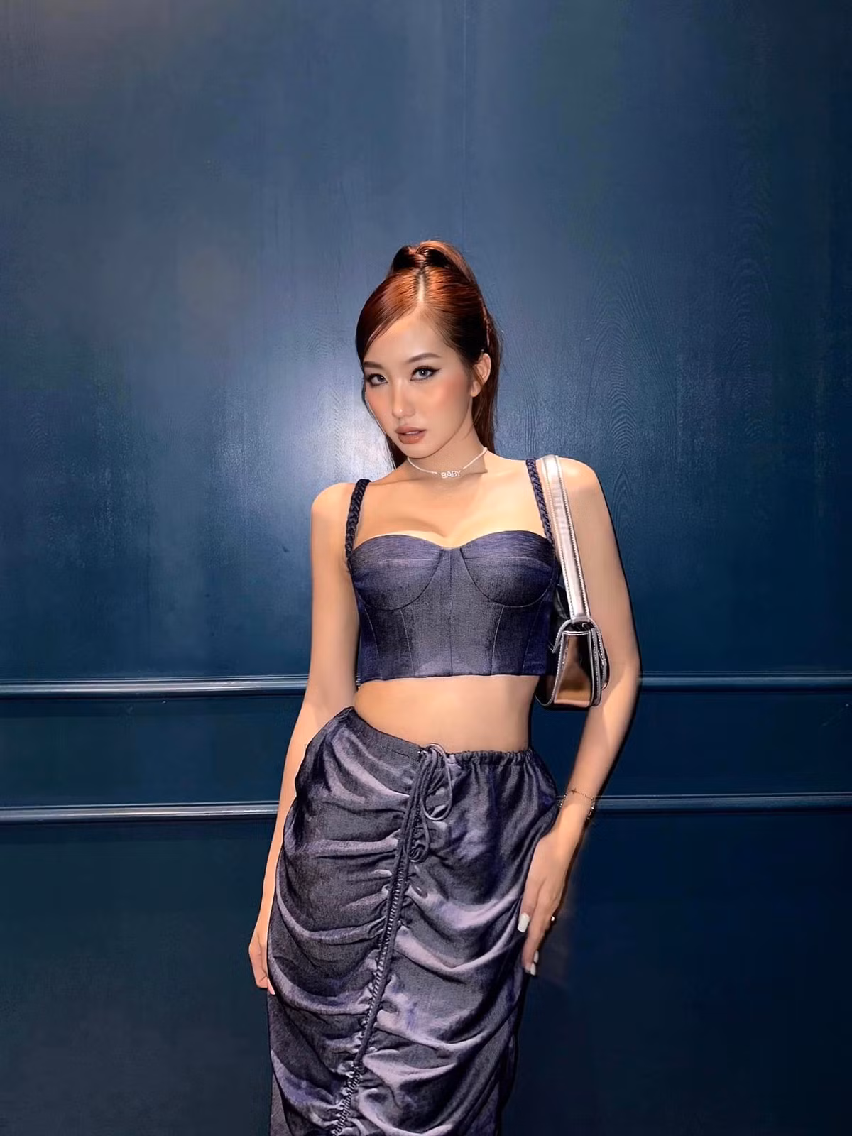 Lê Thị Khánh Huyền là TikToker được nhiều cư dân mạng chú ý với phong cách thời trang năng động và hiện đại.