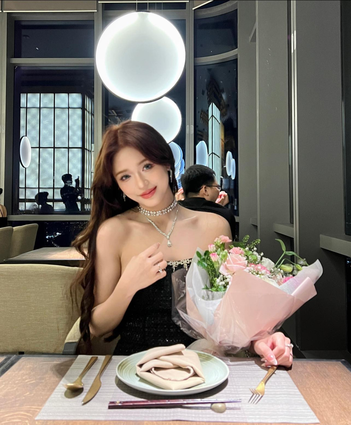 Mỗi hình ảnh của cô đăng tải trên mạng xã hội đều thu hút hàng nghìn lượt "thả tim".