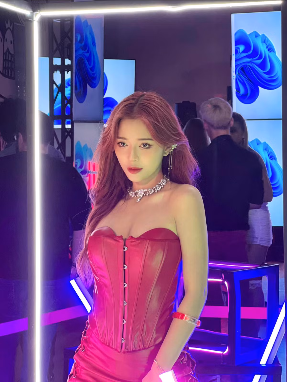 Hot girl Biên Hòa xinh tươi mơn mởn và tràn đầy sức sống. Ảnh: FBNV