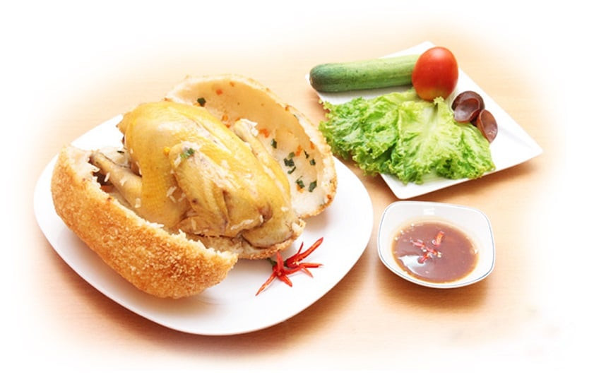 Gà Không Lối Thoát là một địa điểm ẩm thực phải thử cho những người yêu thích hương vị độc đáo của món gà. Lớp xôi giòn và phần thịt gà mềm của món gà bó xôi đã tạo nên một trải nghiệm ẩm thực mà thực khách không nên bỏ qua khi đến quán. Địa chỉ: CS1: khu đô thị Mỹ Đình; CS2: ngõ 1194, đường Láng; CS3: ngõ 61, Hoàng Cầu; CS4 ngõ 95, Quan Hoa, quận Cầu Giấy.