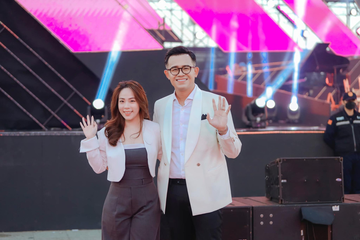 Là người làm trong ngành truyền hình nên nữ biên tập viên khá chăm chút và quan tâm đến vẻ ngoài.