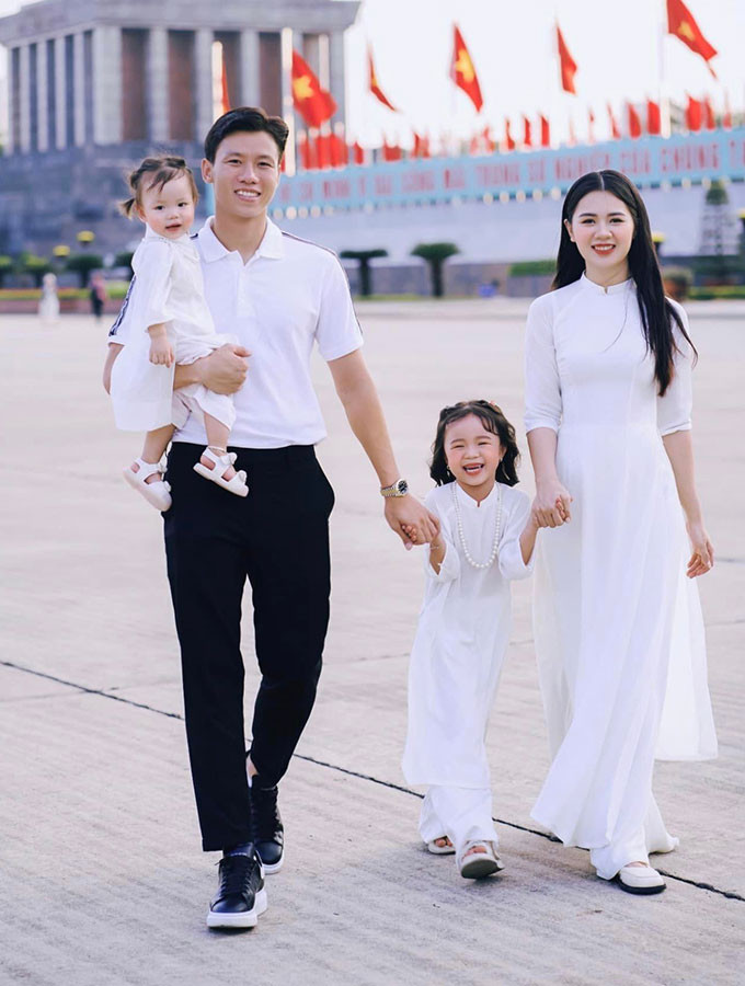 Dương Thùy Phương và Quế Ngọc Hải quen nhau từ năm 2014, kết hôn vào năm 2018. Đến nay, cả hai đã có 9 năm bên nhau.