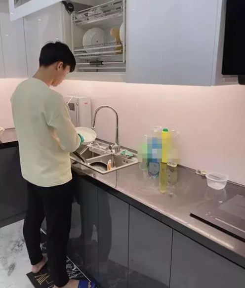 Kể từ lúc yêu nhau đến khi về chung một nhà, Quế Ngọc Hải luôn cho thấy là người đàn ông tâm lý và trách nhiệm.