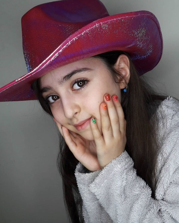 Nàng mẫu nhí trưởng thành hơn, netizen dành cho cô nhiều lời khen cho vẻ đẹp hiện tại.