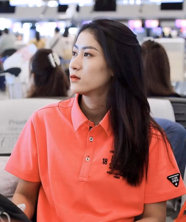 So với các đồng đội của mình, Kiều Trinh hiện tại đang là mỹ nhân sở hữu nhiều fanpage FC bậc nhất.