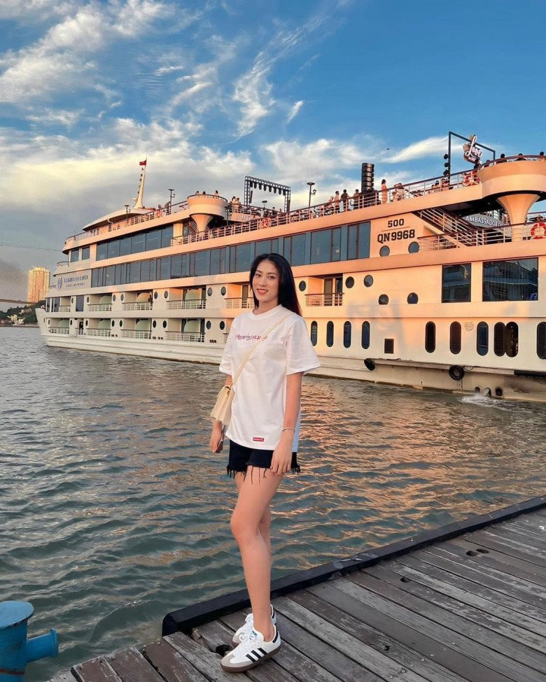 Kiều Trinh là vận động viên Việt Nam thứ 5 nhận danh hiệu người đẹp của giải bóng chuyền nữ quốc tế, sau Kim Huệ, Lê Thanh Thúy, Linh Chi và Kim Thanh.