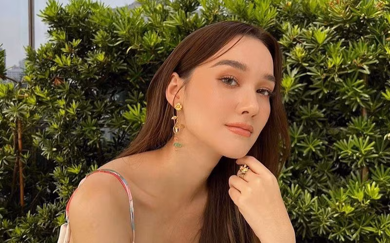 Diana Flipo sinh năm 1994, là gái xinh mang trong mình 2 dòng máu lai Thái - Pháp.