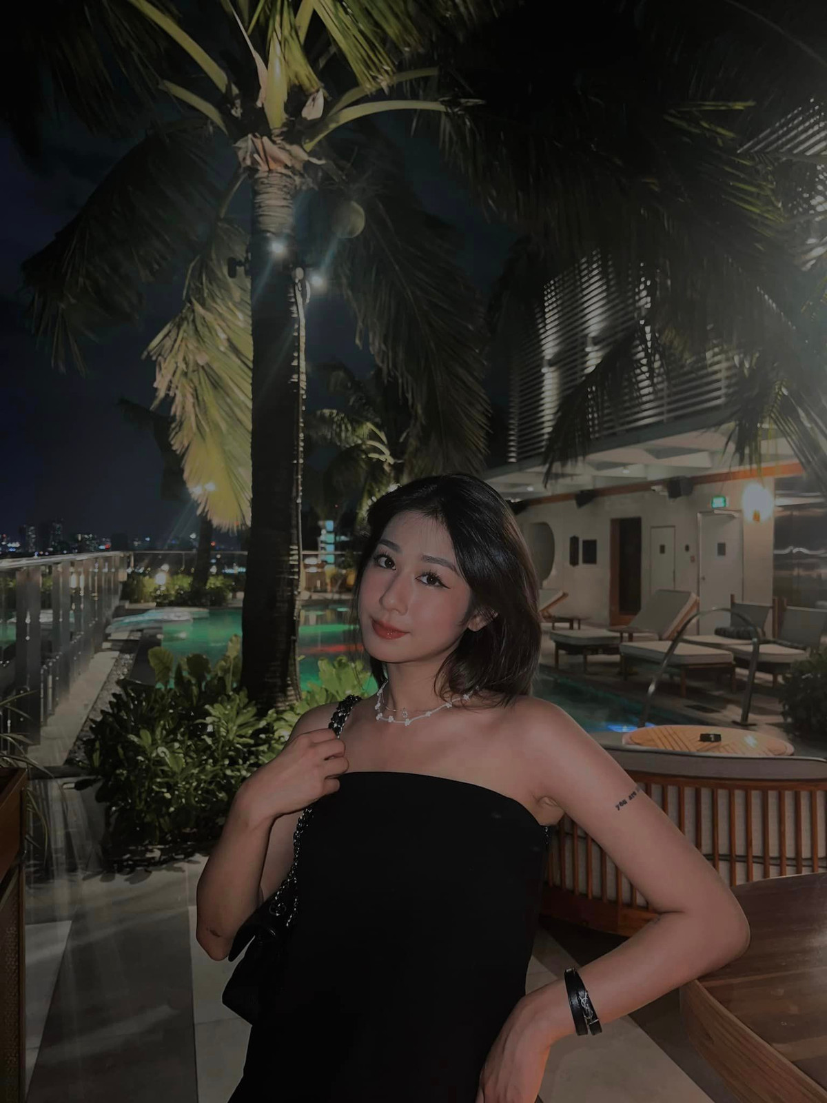 Nhà Trang Lou - Tùng Sơn luôn nằm trong top các gia đình trẻ được yêu thích nhất trên mạng xã hội nhờ năng lượng tích cực cùng cơ ngơi "không phải dạng vừa".