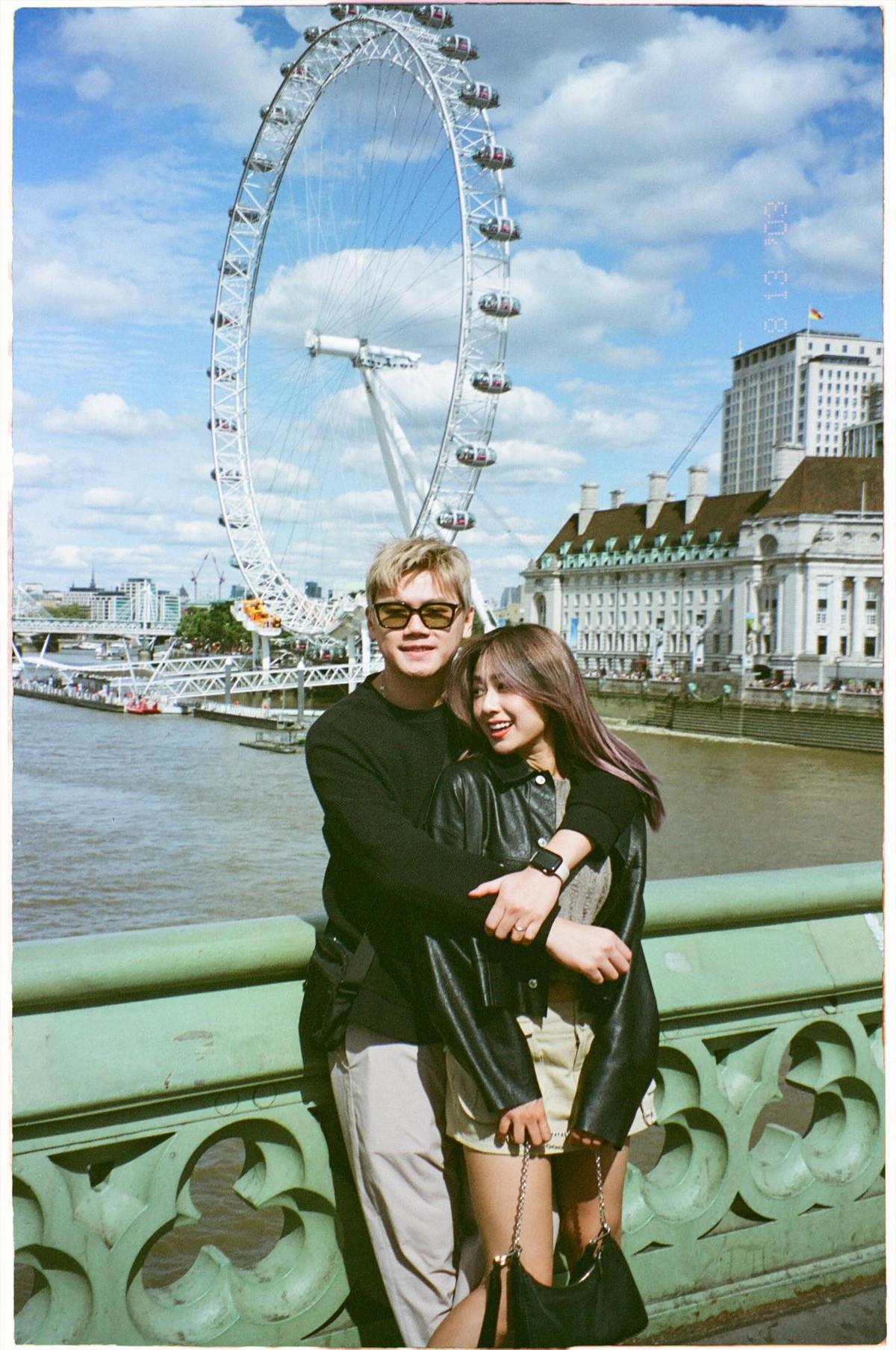 Cả hai lập gia đình vào năm 2015, lúc mới 21 tuổi. Vợ chồng em gái Huyme sau đó đón hai con trai kháu khỉnh là Xoài (SN 2016) và Dừa (SN 2021).