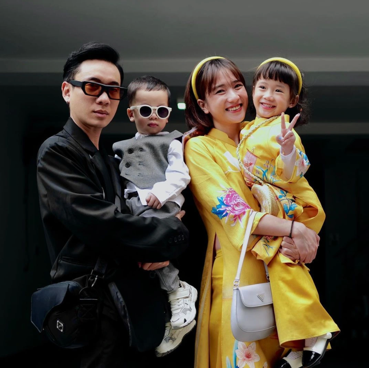 Trâm Anh (tên đầy đủ Nguyễn Trâm Anh) từng là hot girl nổi tiếng tại Hà Nội. Sau khi kết hôn với rapper JustaTee Trâm Anh lui về vừa kinh doanh, vừa chăm sóc gia đình nhỏ.