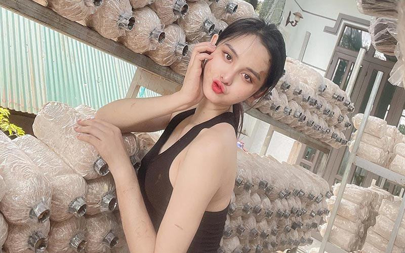 Tường Vi còn gây ấn tượng bởi vóc dáng thon gọn, nuột nà dù là để mặt mộc hay trang điểm. Ảnh: Tổng hợp