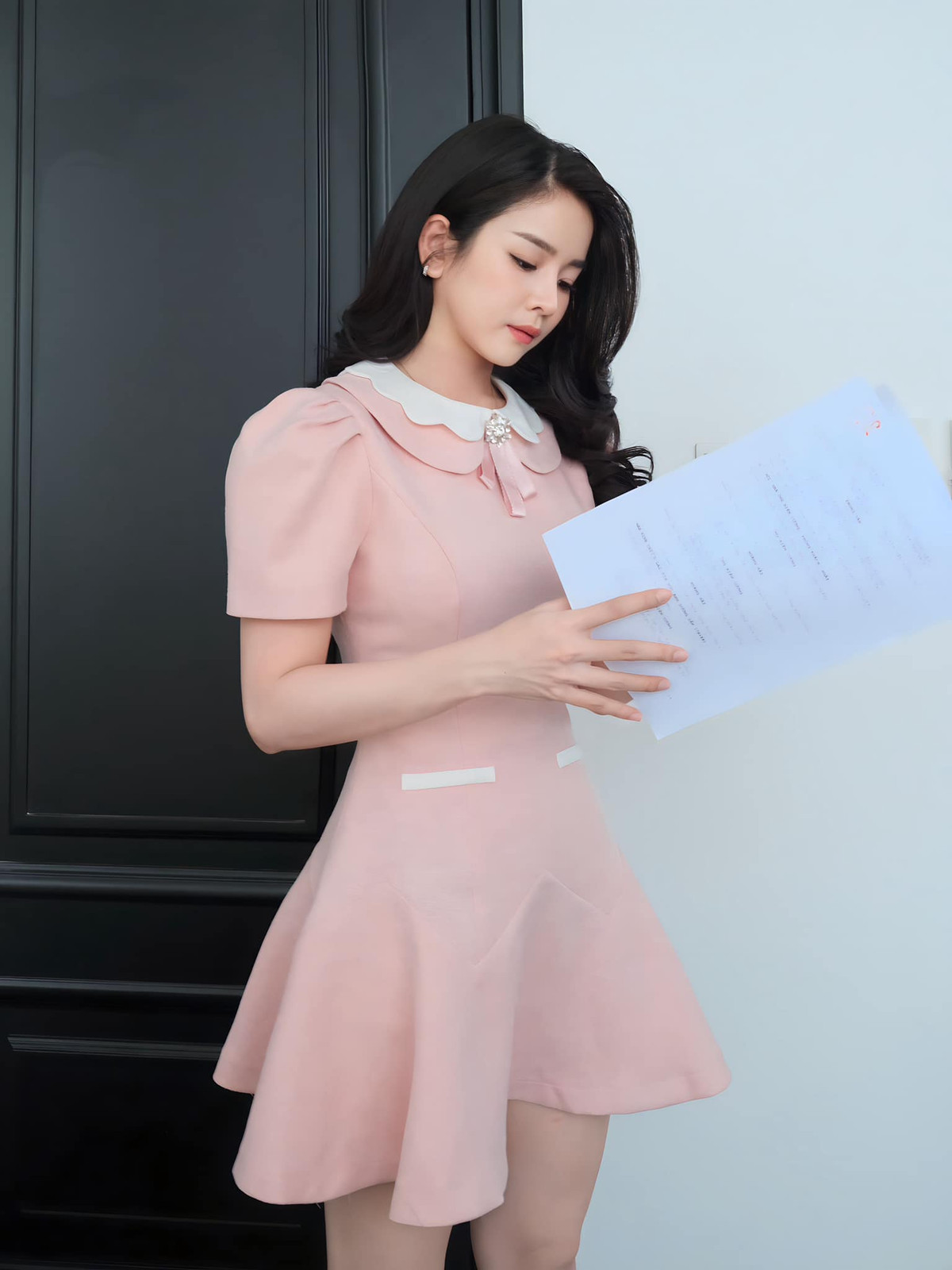 Nữ DJ sở hữu tài năng chơi nhạc vượt trội cùng ngoại hình xinh đẹp, phong cách cá tính, quyến rũ.