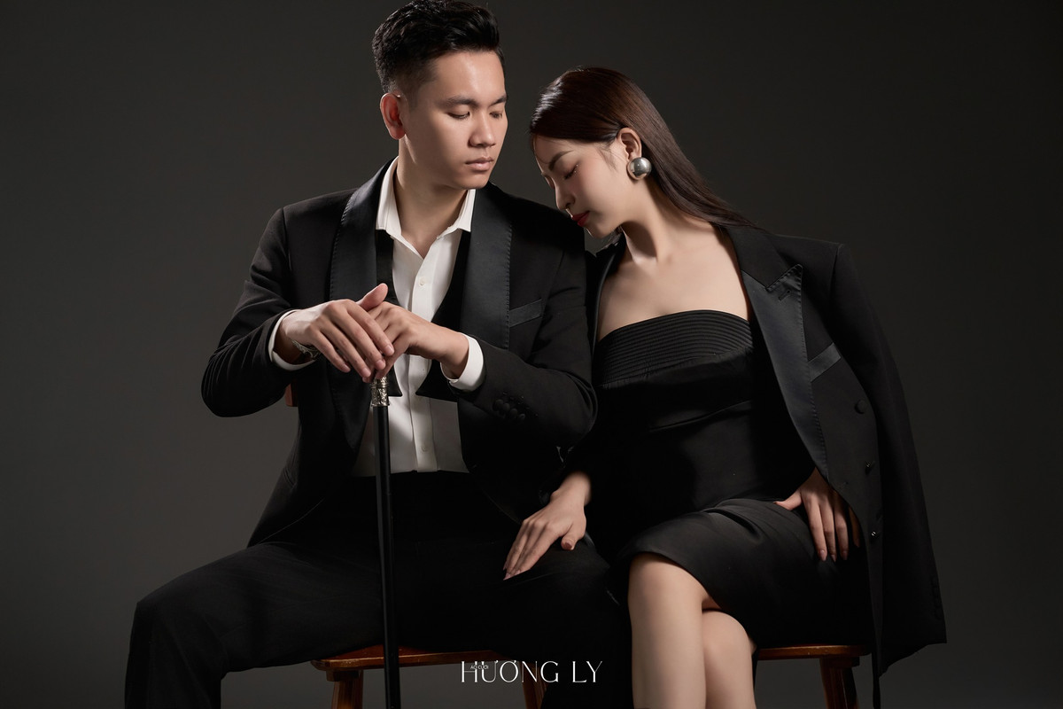 Người đẹp hoàn toàn không cập nhật đến “nửa kia” hay cuộc sống sau khi có hôn phu. Ảnh: Áo Cưới Hương Ly