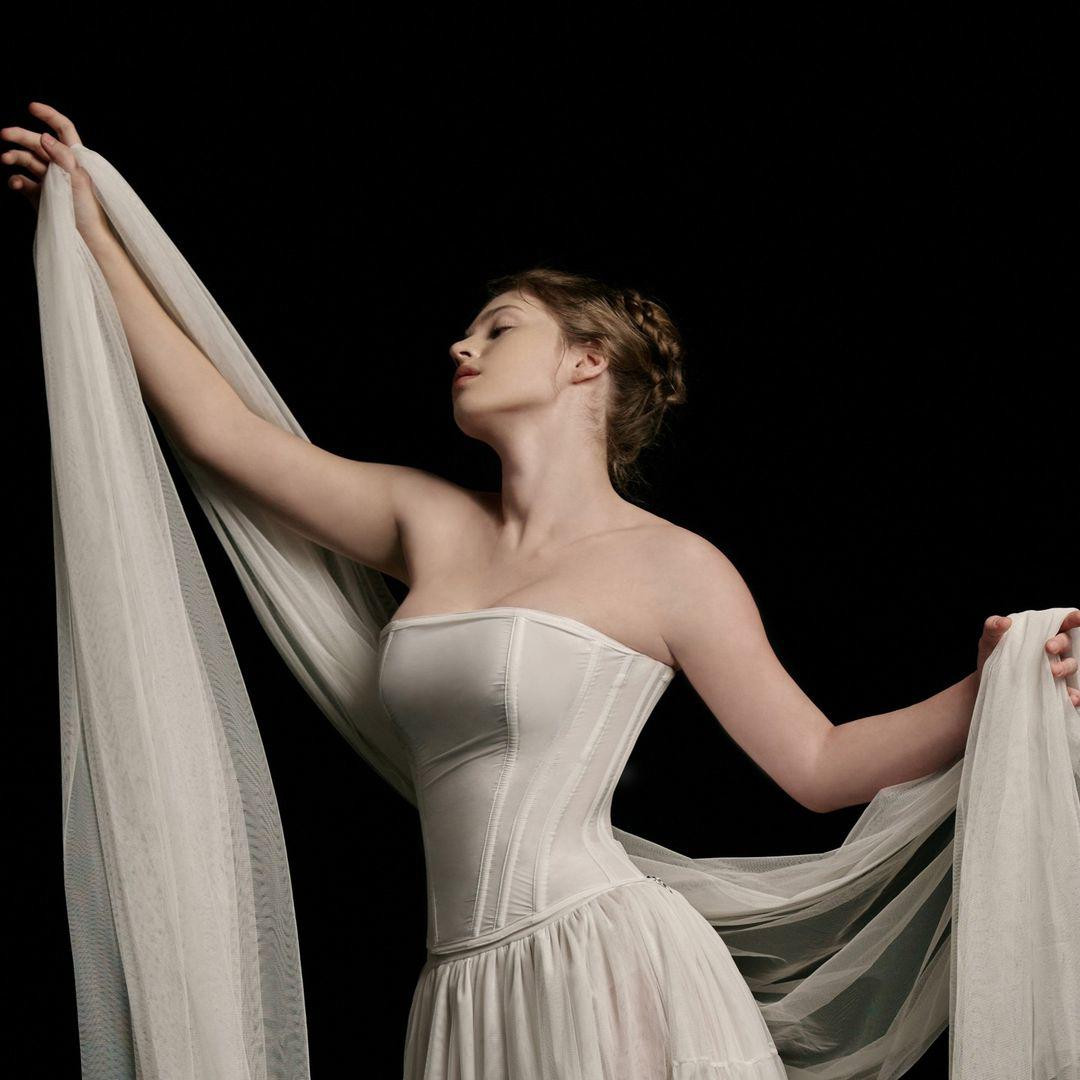 Anna là hot mom nổi tiếng, hiện đang sinh sống và làm việc tại Hàn Quốc.