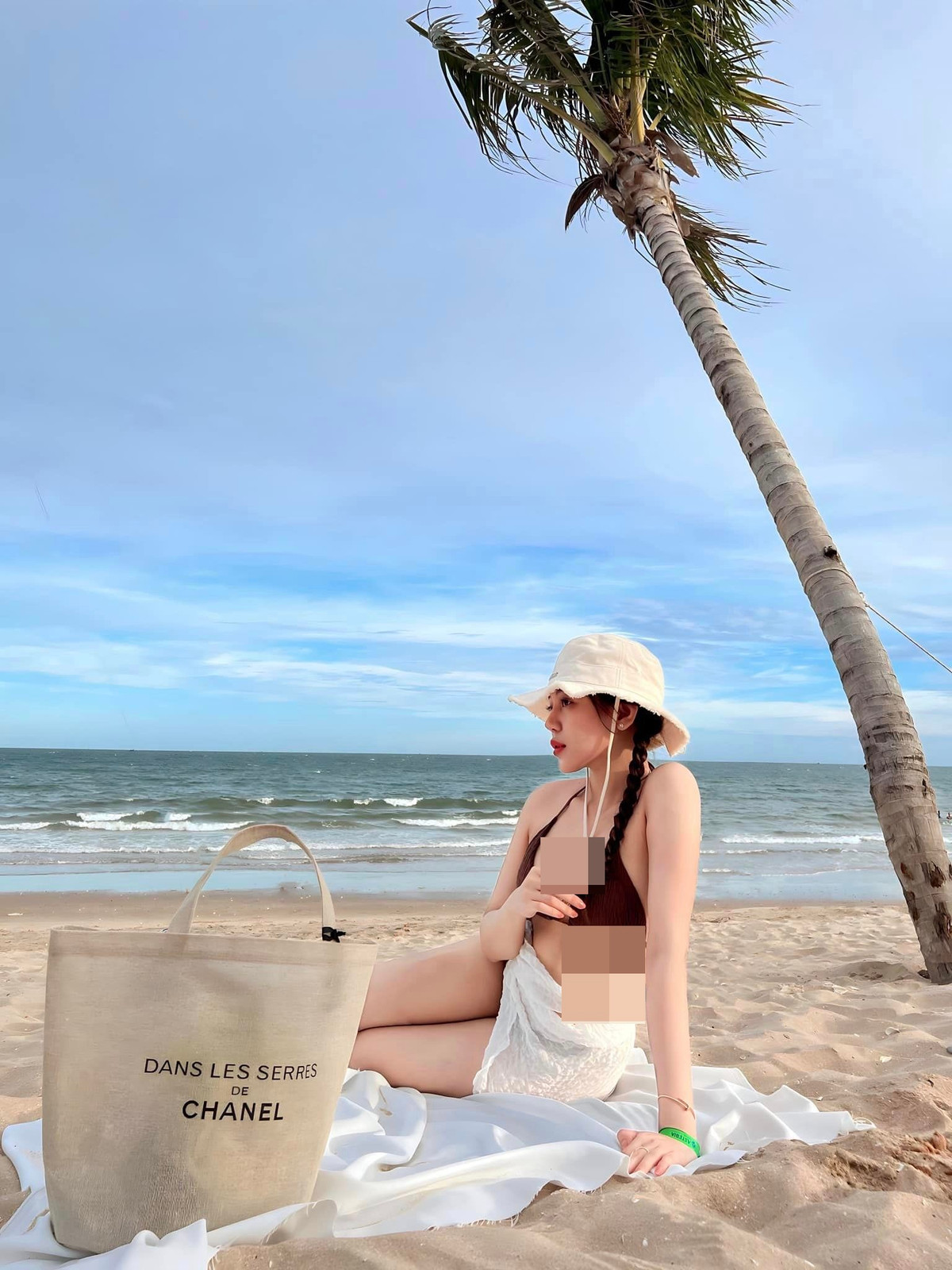 Thân hình nuột nà của Đoan Tâm khiến nhiều người xuýt xoa khen ngợi.