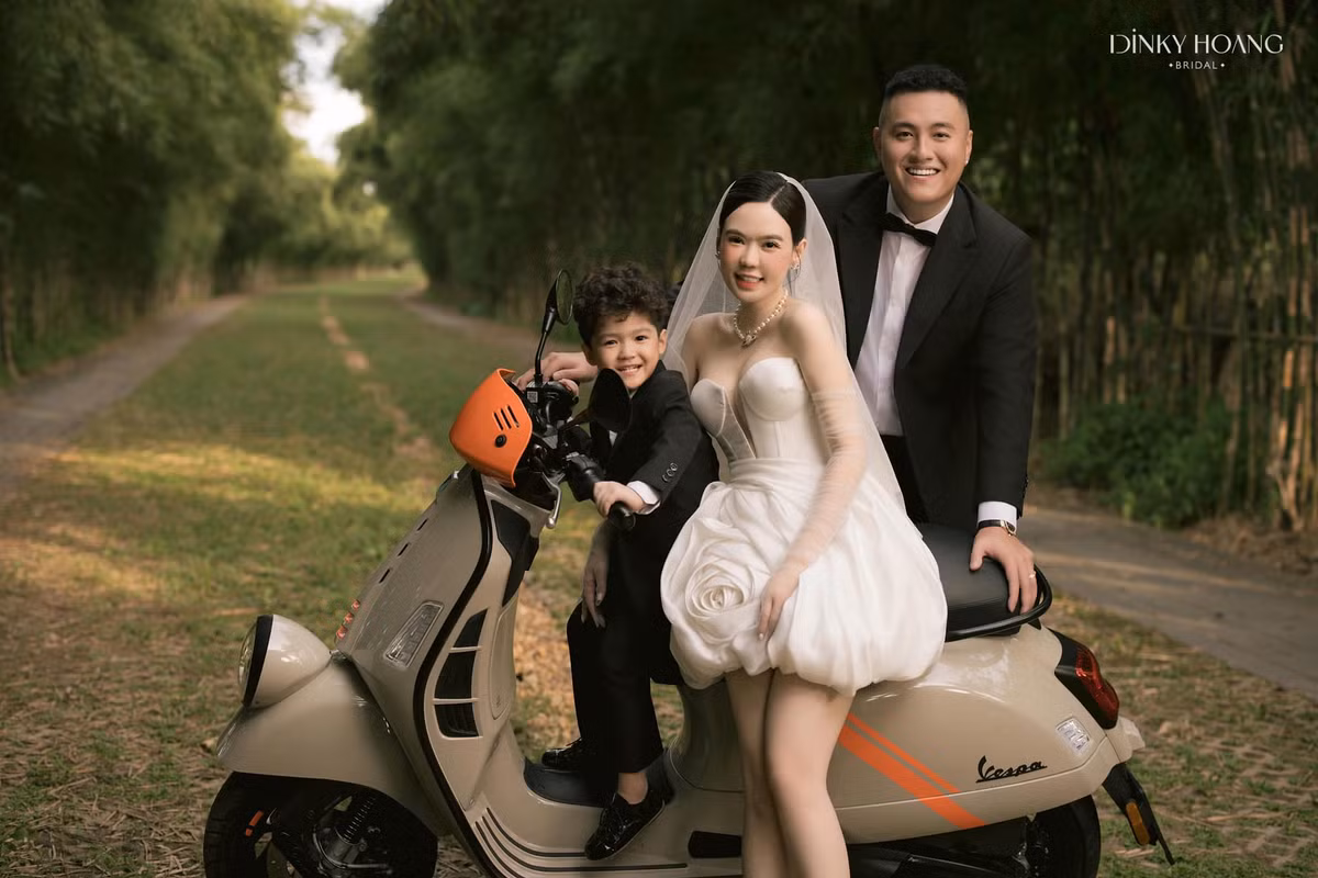 Được biết, dù Fabo Nguyễn và Vân Tiny đã kết hôn 8 năm nhưng anh chưa thể thực hiện nghi lễ cầu hôn.