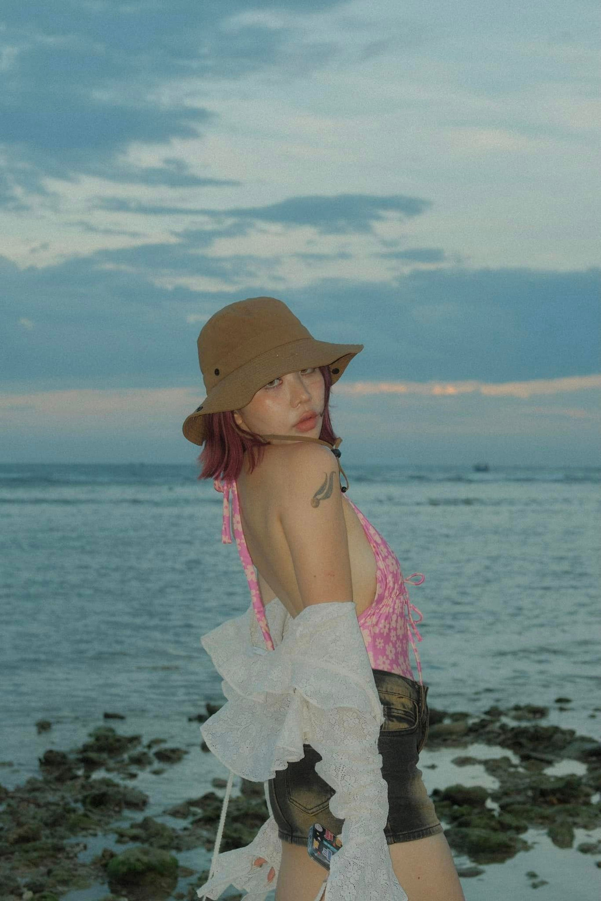 Phong cách thời trang của Hạt Mít cũng được đánh giá cao. Ảnh: FBNV