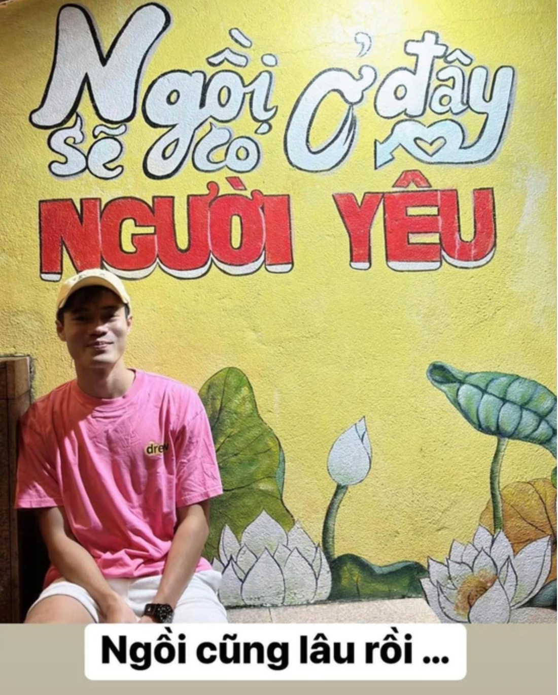 Tiền đạo Nguyễn Văn Toàn đã không ít lần "thả thính" lên MXH, xác nhận đang độc thân.