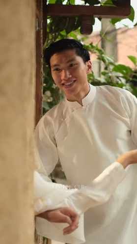 Đây cũng là lần đầu tiên ảnh cưới của Đoàn Văn Hậu và Doãn Hải My được đăng tải nét căng trên MXH.