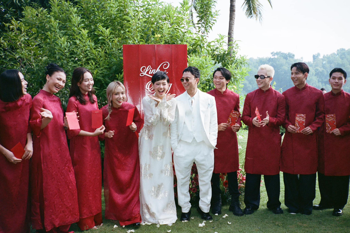 Cả hai từng trải qua những ngày đầu của sự nghiệp, khi mới bước vào lĩnh vực thời trang và thử sức tại sự kiện quốc tế.