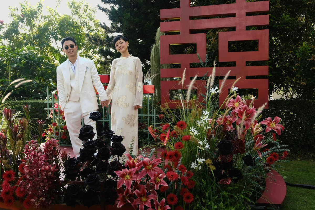 Cặp đôi đã bên nhau từ năm 2016. Trước đó, Khánh Linh và bạn trai thông báo chia tay bạn trai lâu năm do gặp những bất đồng quan điểm trong cuộc sống. Tuy nhiên, vài tháng sau đó, hai người đã quay lại. Ảnh: FBNV