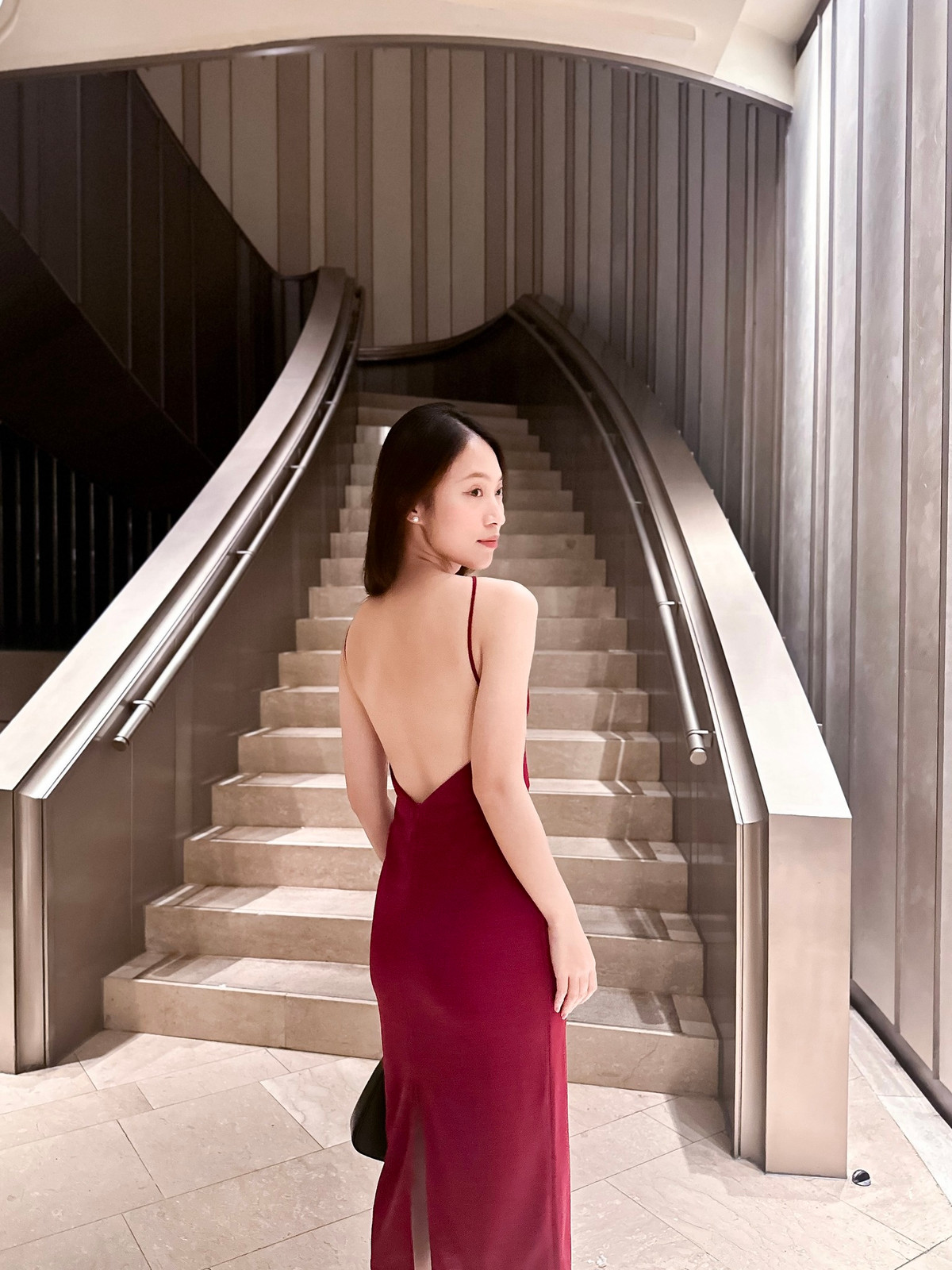 Dù sở hữu body mình hạc xương mai nhưng Khánh Vy vẫn gây ấn tượng với 3 vòng chuẩn chỉnh.