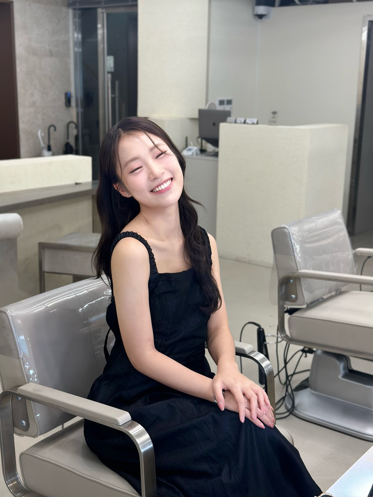 Hiện tại, ở tuổi 24, Khánh Vy không chỉ sở hữu khối tài sản "khủng" mà còn ghi điểm với công chúng bởi visual cực long lanh. Ảnh: FBNV