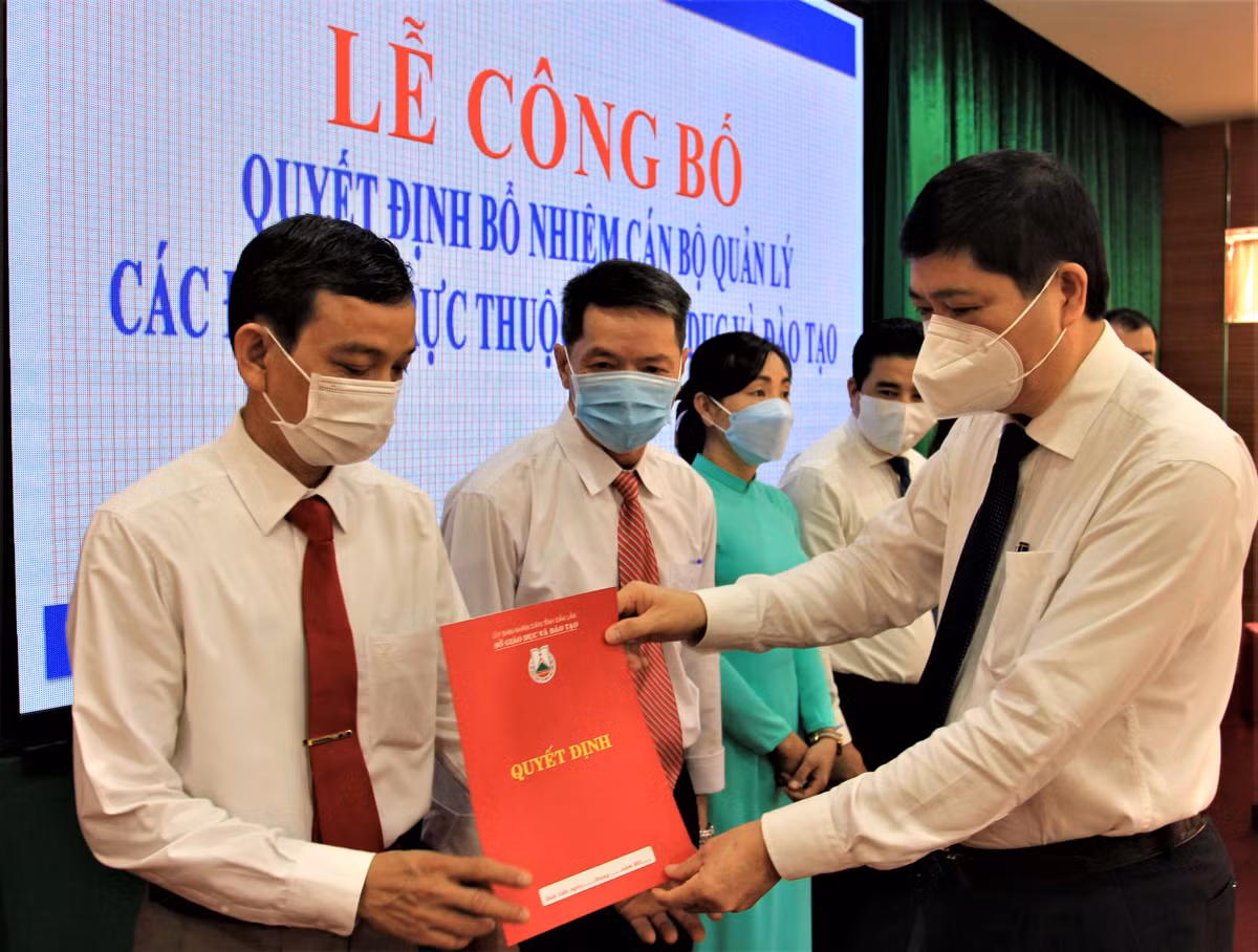 Quy dinh moi ve viec bo nhiem, gioi thieu can bo