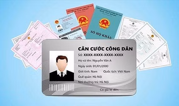  Thu phí sử dụng thông tin trong CSDLQG về dân cư: Thông tư 48/2022/TT-BTC của Bộ Tài chính quy định mức thu, chế độ thu, nộp, quản lý và sử dụng phí khai thác và sử dụng thông tin trong Cơ sở dữ liệu quốc gia về dân cư (CSDLQG) có hiệu lực từ 17/9/2022. Theo đó, người nộp phí là cơ quan, tổ chức, cá nhân thuộc trường hợp quy định tại điểm c khoản 2 Điều 10 Luật Căn cước công dân có đề nghị khai thác và sử dụng thông tin trong CSDLQG về dân cư và được cơ quan quản lý CSDLQG về dân cư có thẩm quyền cung cấp thông tin trong CSDLQG về dân cư theo quy định pháp luật.