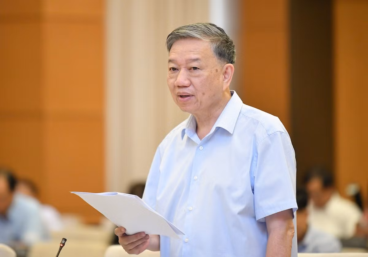 Bo truong To Lam: Dieu tra mot vu an canh tinh ca mot vung