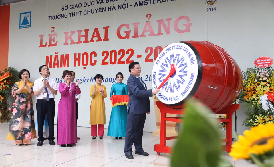 Ha Noi: Nhieu lanh dao cap cao du le khai giang nam hoc moi-Hinh-2