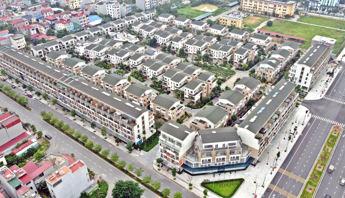 Về vị trí, chức năng, vai trò và trình độ phát triển kinh tế - xã hội thì có thể sẽ đáp ứng. "Hiện nay quy hoạch vùng đô thị Bắc Ninh đang cố gắng để có đủ khả năng quy hoạch xong đầu tư phát triển để đảm bảo có thể thành lập tối thiểu 2 quận như quy định của Nghị quyết 1211", Bộ trưởng Nguyễn Thanh Nghị cho hay.