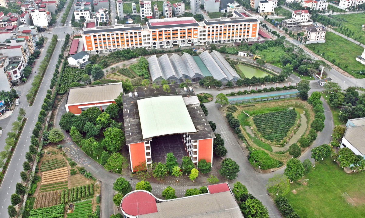 Trong khi đó, Bộ trưởng Bộ Nội vụ Phạm Thị Thanh Trà cho rằng lần sửa đổi này cơ bản giải quyết được những vấn đề bất cập và từ đó có một số yếu tố mang tính đặc thù.