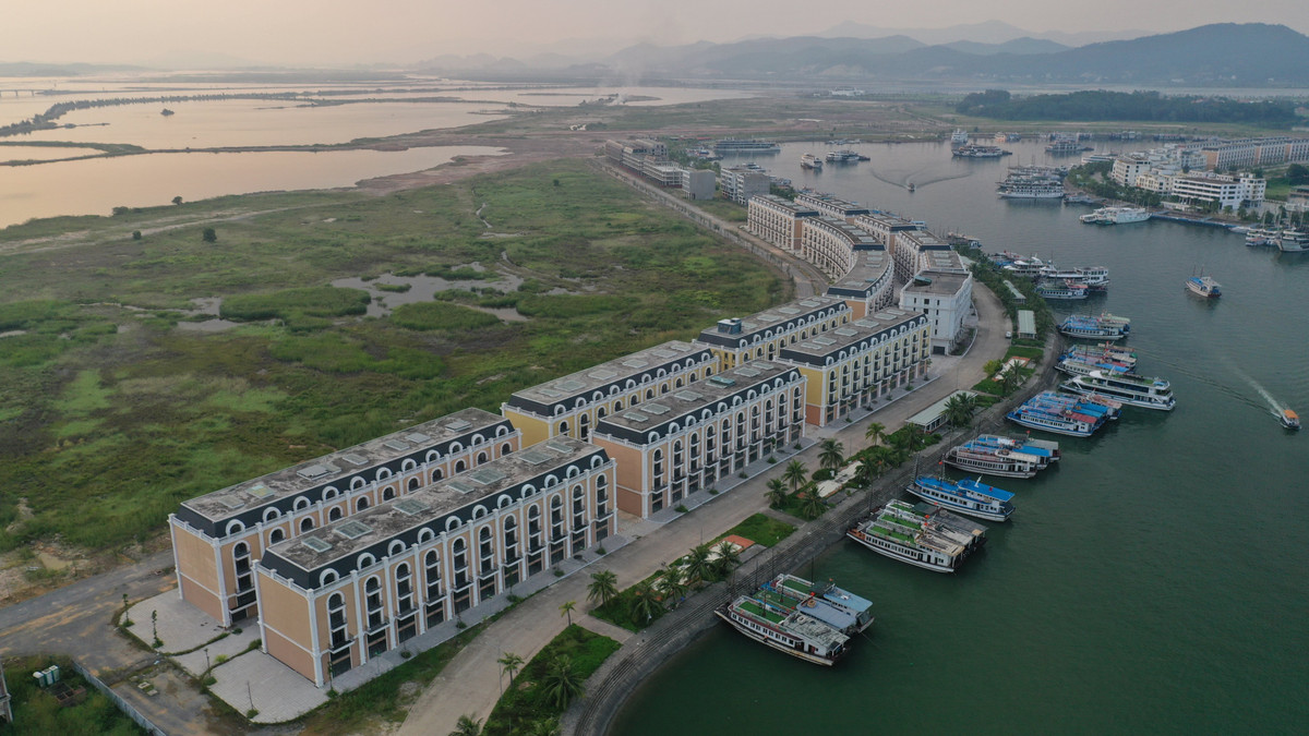 Gần đây, dư luận cho rằng việc loạt dự án "siêu khủng" của Tập đoàn Tuần Châu sẽ bị Thanh tra tỉnh Quảng Ninh thanh tra là do liên quan đến việc thực hiện chính sách, pháp luật trong quá trình đầu tư, xây dựng và phát triển dự án.