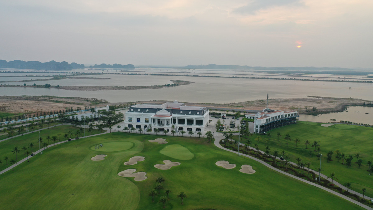 Tuy nhiên, kết quả kiểm tra thực địa cho thấy Công ty CP T&amp;H lại chưa được giao là chủ đầu tư dự án Điều chỉnh khu bất động sản, chưa đủ thủ tục pháp lý về đầu tư theo quy định hiện hành và chưa được thuê đất. Đáng nói, dù chưa đủ thủ tục nhưng doanh nghiệp đã tự ý tôn tạo phần diện tích nằm trong quy hoạch điều chỉnh đã được phê duyệt nhưng chưa được cho thuê đất là 27,13ha; diện tích đã tôn tạo, nằm ngoài quy hoạch điều chỉnh đã được phê duyệt là 17,23ha.