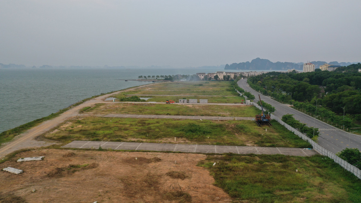 Cụ thể, dự án sân golf Tuần Châu được Sở KH&amp;ĐT tỉnh Quảng Ninh cấp giấy chứng nhận đầu tư cho Công ty CP T&amp;H Hạ Long (là công ty con của Công ty TNHH Âu Lạc Quảng Ninh) phối hợp với Công ty CP Golf vịnh Hạ Long thực hiện với tổng mức đầu tư 3.100 tỷ đồng, được khởi công vào năm 2018.