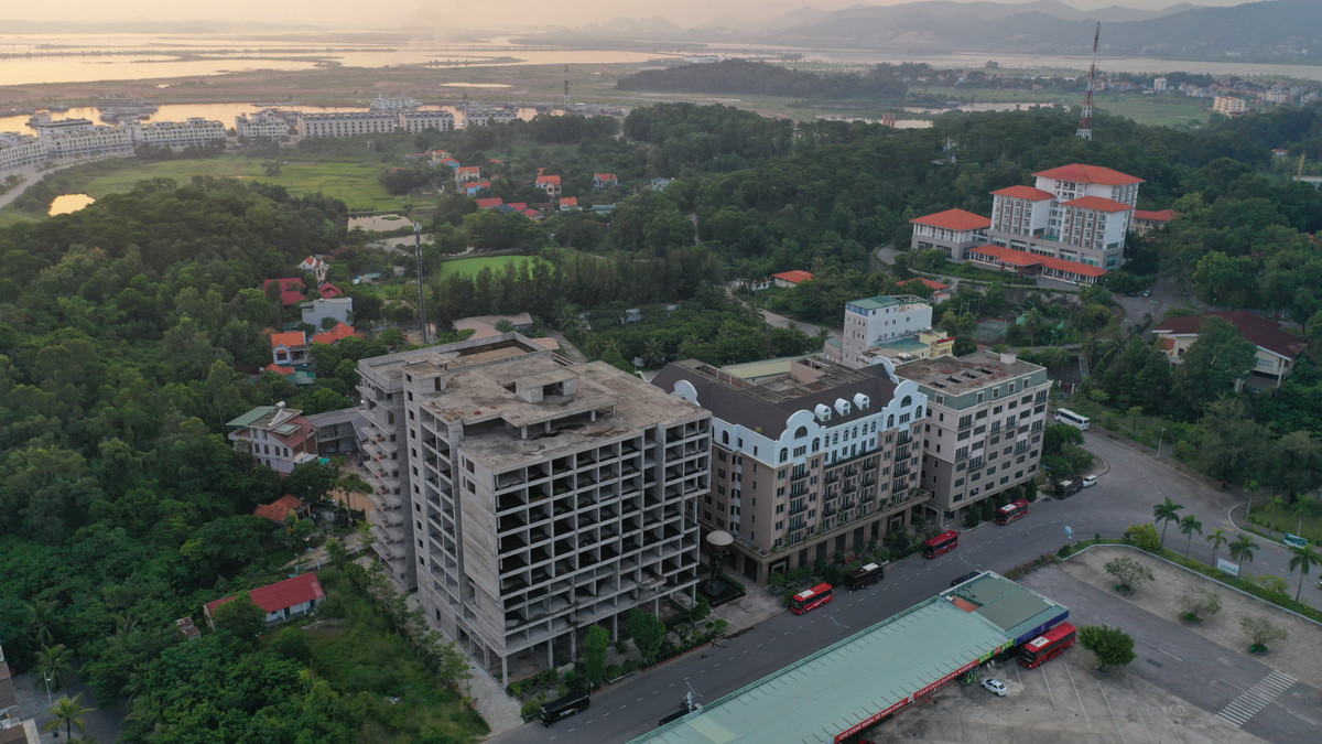 Đáng chú ý, trên thị trường bất động sản xuất hiện thông tin Viva Land làm chủ mới dự án đảo Tuần Châu tạo ra nghi vấn "hòn ngọc" của Quảng Ninh được thay chủ.