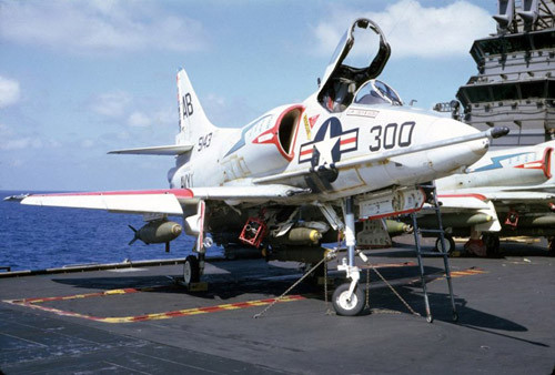 Ngày 5/12/1965 một chiếc A-4 Skyhawk cất cánh từ tàu sân bay USS Ticonderoga đã bị lăn xuống biển với một quả bom hạt nhân B43. Chiếc máy bay chìm nhanh vào vùng nước sâu 16.000 feet (khoảng 500m). Hiện vẫn chưa rõ quả bom đã nổ hay chưa. Theo lý thuyết, áp lực ở độ sâu 500m có thể đã đủ để kích nổ nó. Dù nó chưa nổ, người ta cũng không thể tiếp cận. Trong ảnh là một chiếc A-4.