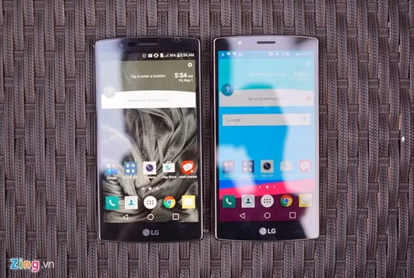 Mọi thông số của phiên bản nhựa đều tương đương bản da và chỉ khác ở chất liệu mặt lưng. Mặt trước vẫn có thiết kế tương đồng.