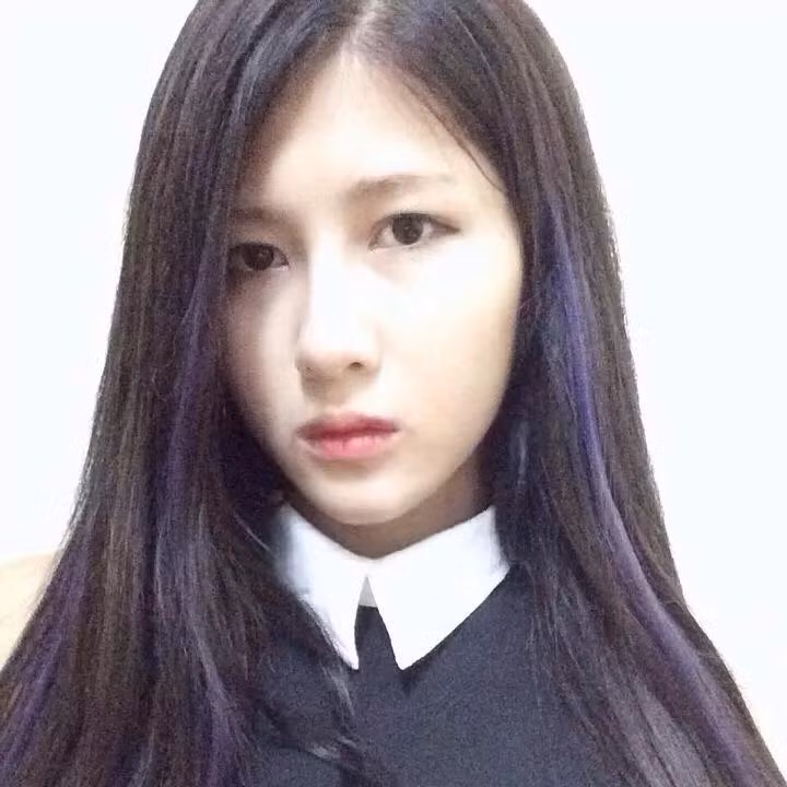 Được biết, Nguyễn Văn Hiếu sinh năm 1993, là anh cả trong gia đình có 3 đứa con. Theo lời kể của mẹ Hiếu trước đây, học đến lớp 10 thì Hiếu bỏ ngang, theo bạn bè đi đua đòi. Ảnh: FBNV.