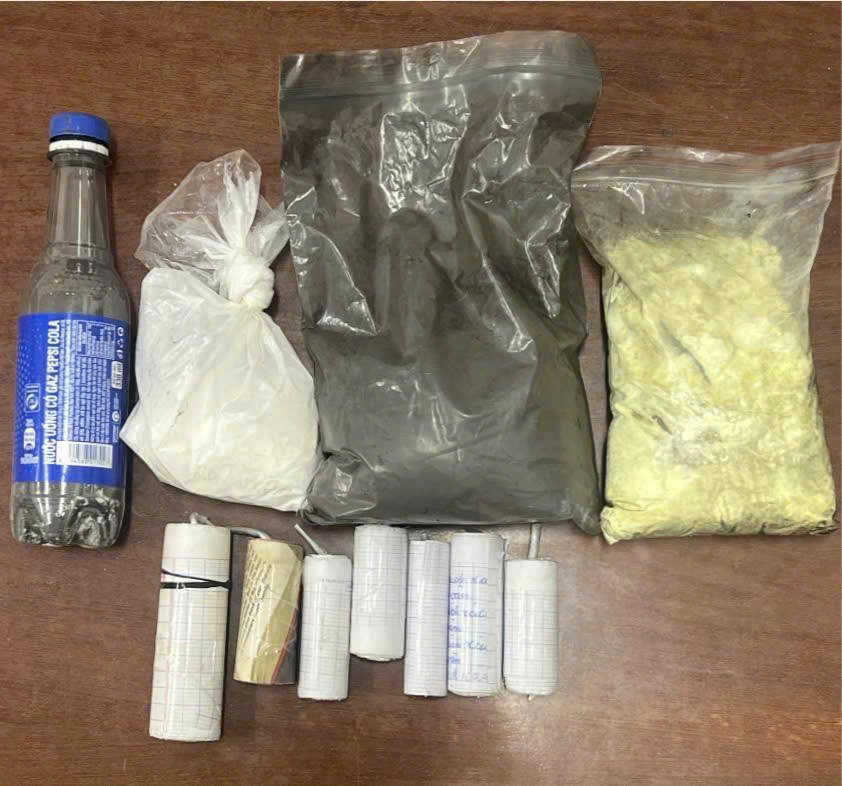 Kip thoi phat hien, ngan chan hoc sinh che tao phao no