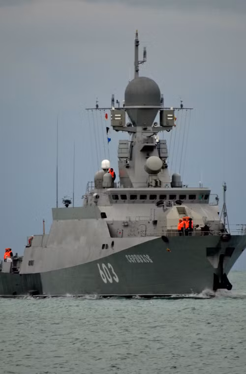 Project 21631 Buyan-M có lượng giãn nước toàn tải 949 tấn, dài 75m, rộng 11m, cao 6,57m, mớn nước 2,5m.