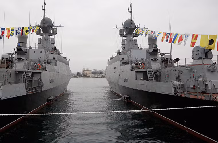 Tổng cộng 5 chiếc Buyan-M đã được chế tạo cho Hải quân Nga, trong đó 3 chiếc được giao cho Hạm đội Caspian còn hai chiếc giao cho Hạm đội Biển Đen sử dụng.