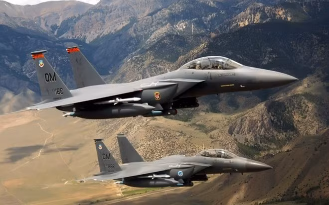 Hiện tại, F-15 là trụ cột trong năng lực tấn công mặt đất và chiếm ưu thế trên không của Không quân Mỹ. Chiến đấu cơ này dự kiến sẽ được sử dụng đến năm 2040.