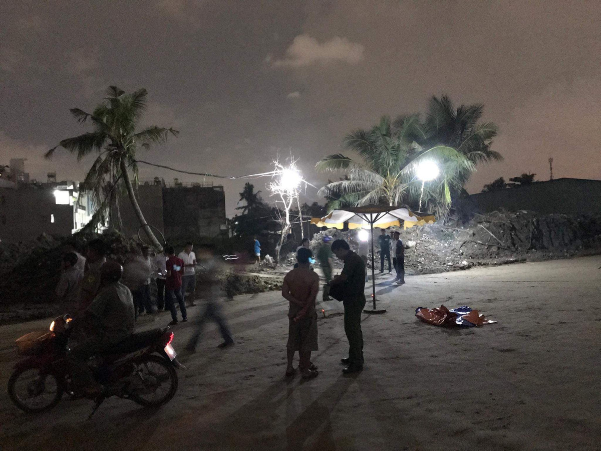 2 be trai Sai Gon tu vong vi dien giat: 'Me khong can tien, con oi...'-Hinh-2