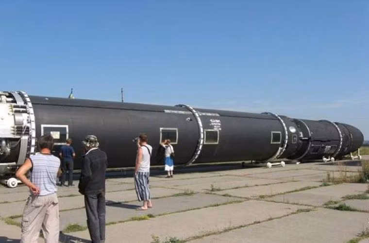 Theo các chuyên gia quân sự Nga cho biết, họ sẽ tiếp tục cải tiến để hoàn thiện hơn nữa khả năng hoạt động của loại tên lửa nguy hiểm nhất hành tinh này.